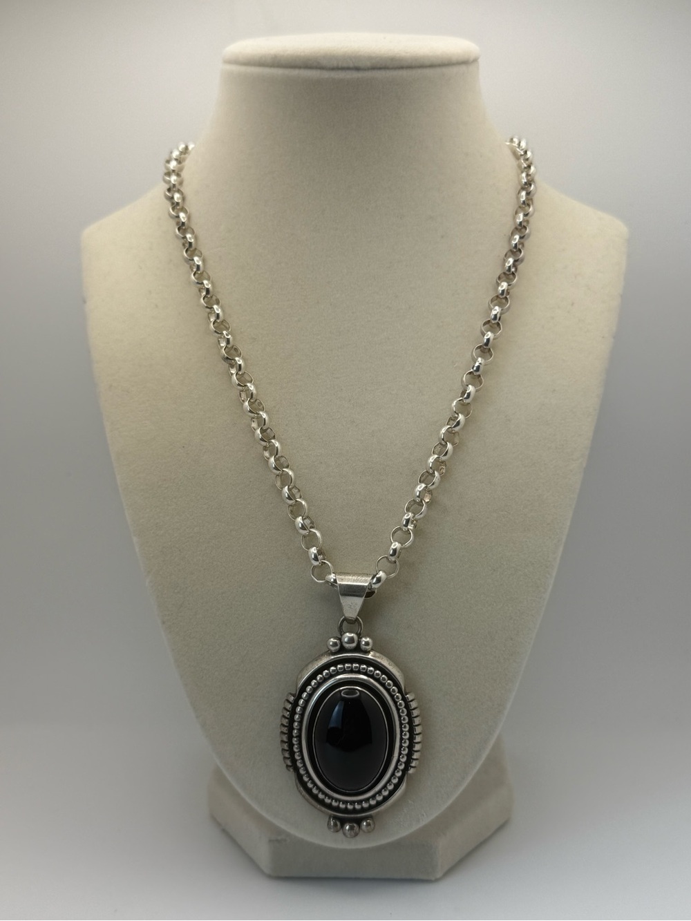 Sterling Silver Native American Navajo Black Onyx Pendant Necklace